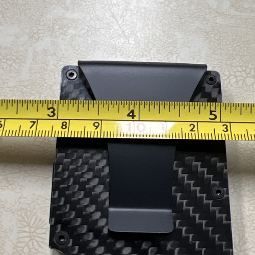 Minimalist Wallet For Men Carbon Fiber - Picture 4 of 5