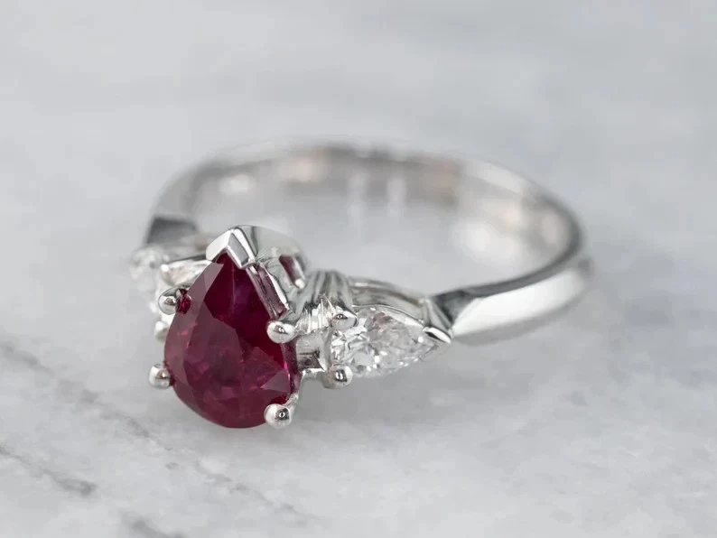 3.50 Ct Pear Cut Natural Ruby & Diamond 18K Solid White Gold Beautiful Ring - Image 2 of 4