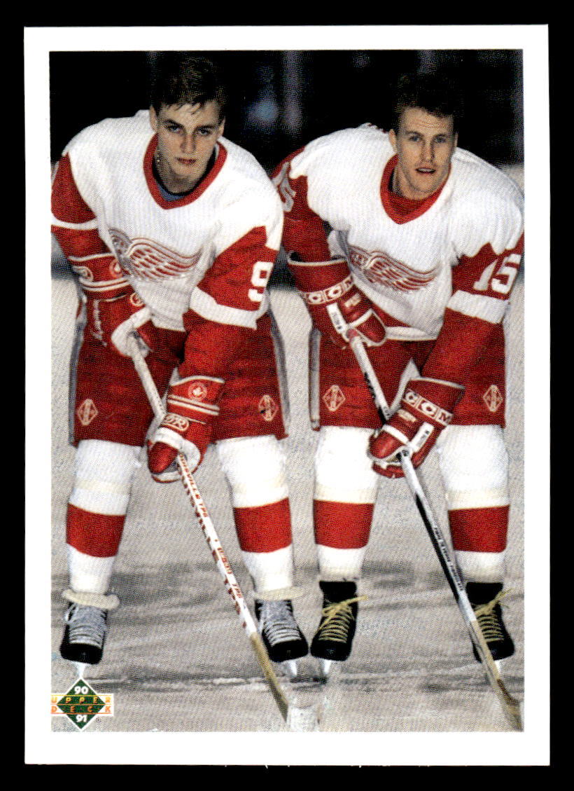 1990-91 Upper Deck #521a Young Guns Checklist (Sergei Fedorov / Johan Garpenlov)