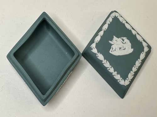 Caja baratija verde jaspe verde azulado Wedgwood 225 aniversario 1759-1984 musas - Imagen 4 de 11