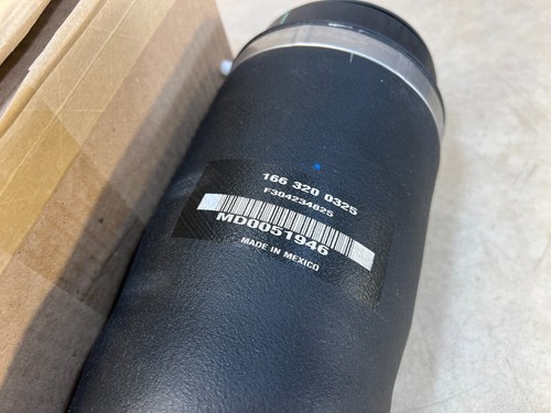 MERCEDES ML GL W164 W166 GENUINE Rear AIR Suspension spring 1663200325 - Picture 4 of 12