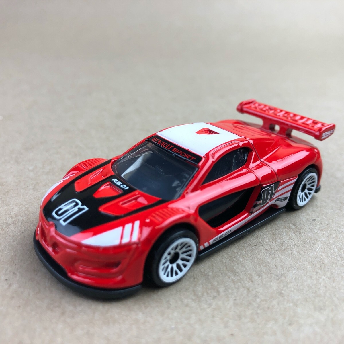 2023 Hot Wheels Renault Sport 01 Red 134/250 Diecast Car