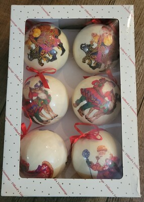 Vintage Dillards Classic Collectible Santa Christmas Ornaments - Lovely!!