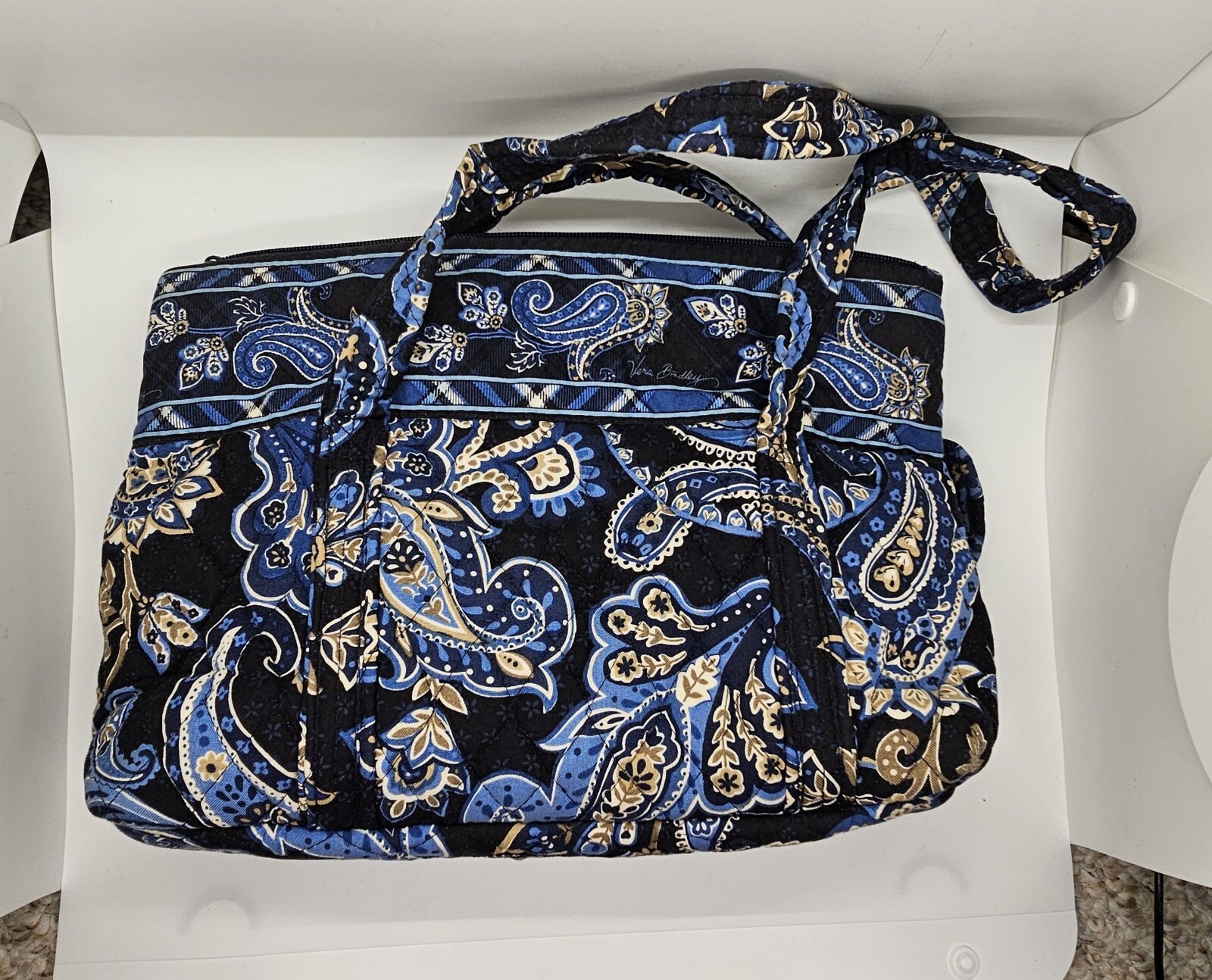 Vera Bradley blue floral quilted crossbody purse