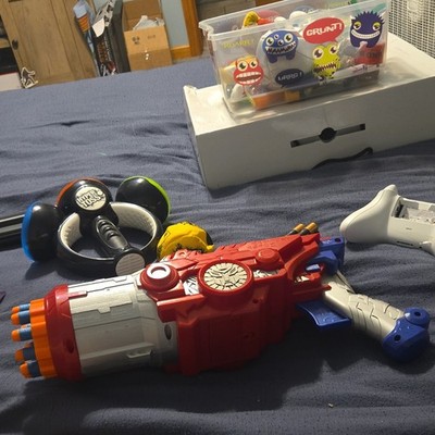 Transformers Optimus Prime Cyber Blaster Hasbro 2011 Nerf Gun Sounds work + Ammo