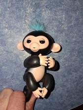 WowWee Fingerlings Interactive Baby Monkey Finn Finger Toy Black Blue Hair