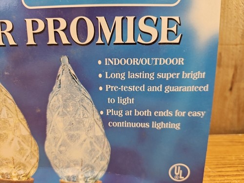 Holiday Highlights Christmas Lights 35 C6  Light Blue, Clear, & Cream Brand New - Picture 2 of 5