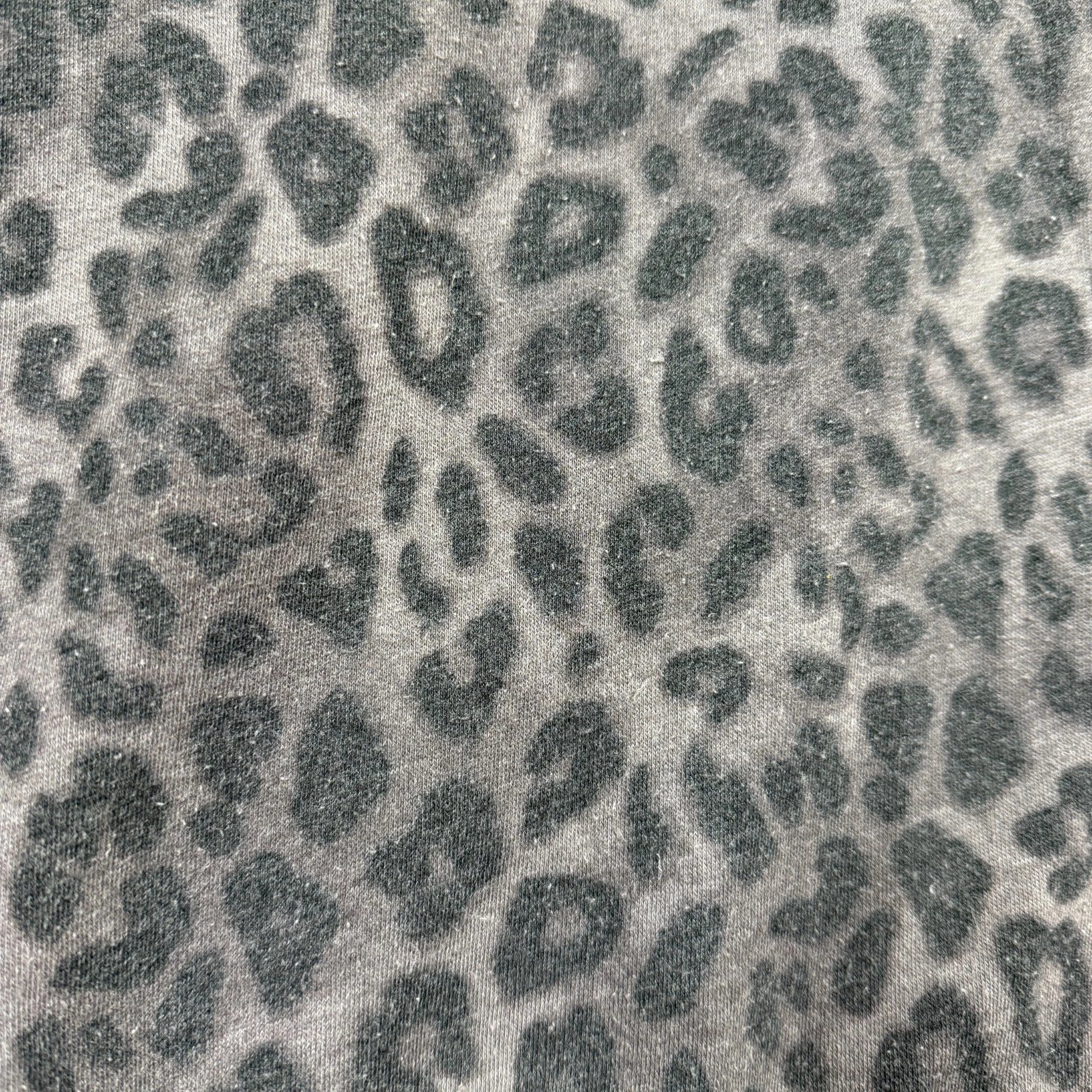 victoria-secret-vs oversize cheetah animal spell sweatshirt