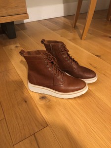 clarks trace pine boots black