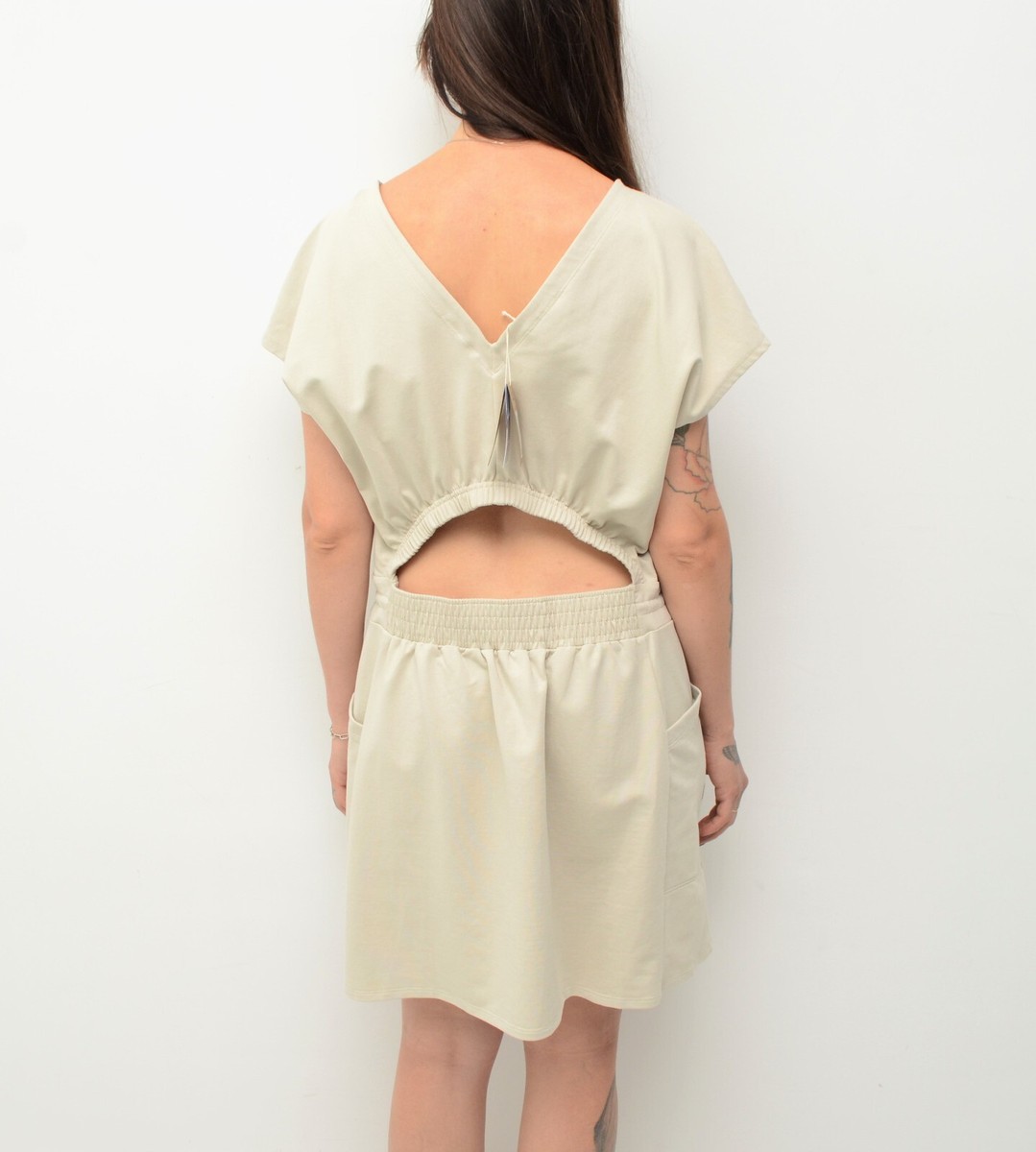 patagonia women's organic cotton roaming dress patagonia Roaming Dress Packable, easy-to-wear dress made of 95% organic cotton/5% spandex. Fair Trade Certified sewn. Great for Travel Complete the look with the Water Vista Sandal from REEF #scoutoutdoor #travelstyle #