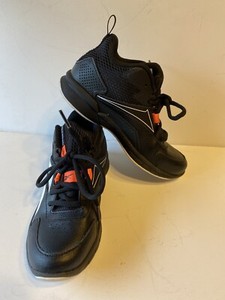 Reebok Boys Size 13 Basketball shoes BB 12A501 Black Youth Great!