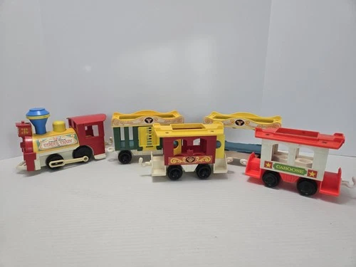 Vintage Fisher Price Little People Train Lot Damaged