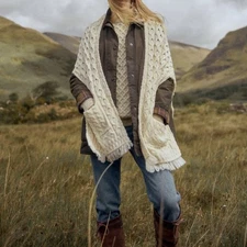 Standun Spiddal Aran Woolen Mills 100% Merino Wool Ivory Shawl with Pockets