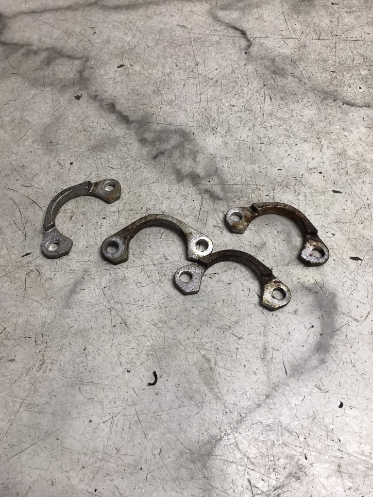 06 Kawasaki EN500 EN 500 C Vulcan Muffler Exhaust Collars Flanges Mounts