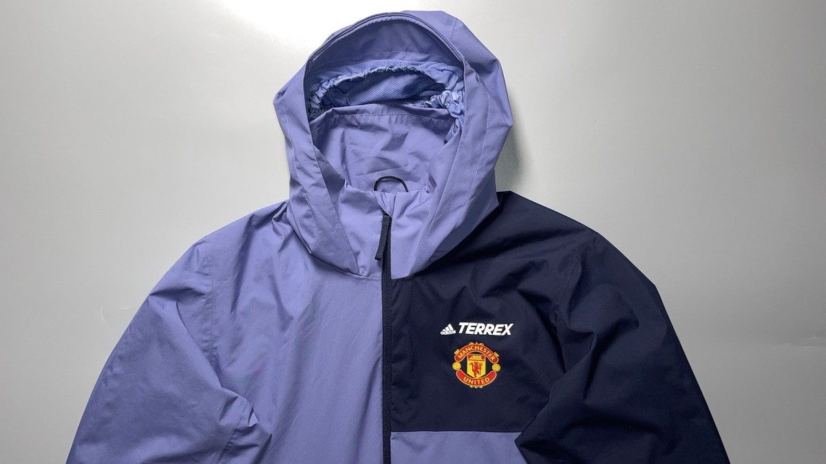 MAN UNITED ADIDAS TERREX 2021/2022 TRAINING FOOTBALL RAIN JACKET