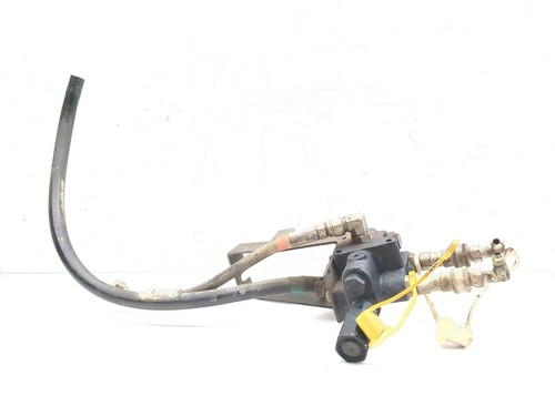 06-10 Kubota RTV 900 Front Auxiliary Hydraulic Remote Valve Assembly YW254-00104