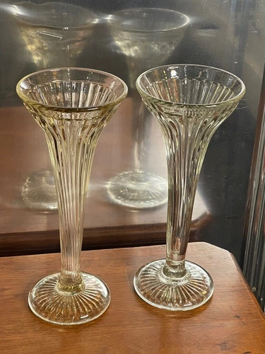 Vintage 1920's New Martinsville Glass Apothecary Shelf Riser / Trumpet Vase Pair