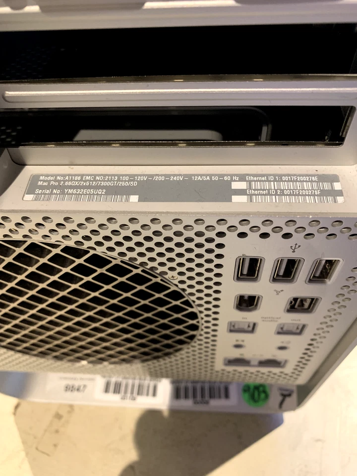 Apple Mac Pro - Dual Xeon 2.66ghz, 2 core - Image 3 of 3