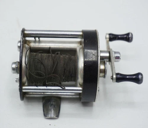 Langley Cast Rite Model 380A Fishing Reel - Picture 2 of 7