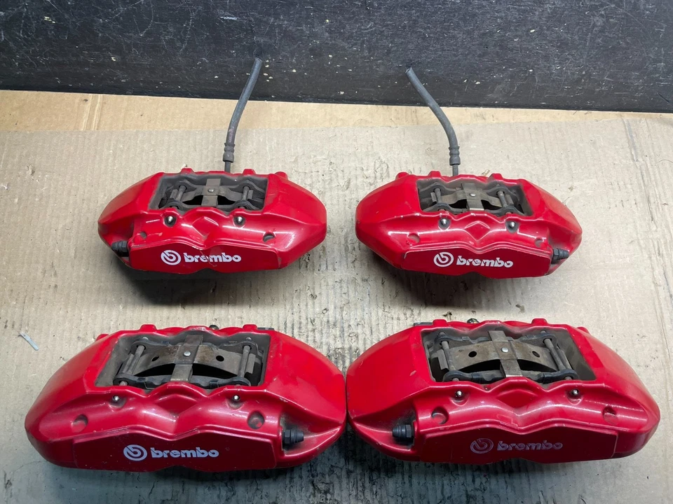 2009 - 2016 现代 Genesis Coupe 套装 4 前后左布雷博卡钳 U9118 — 第 2/4 张图片