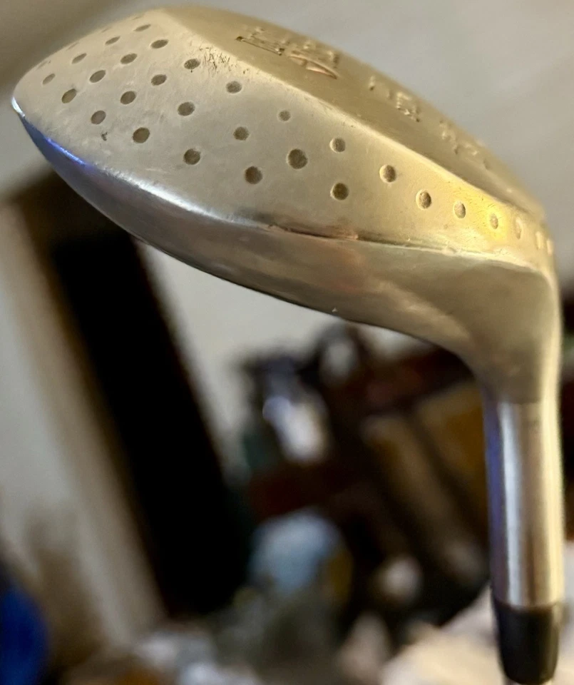 Club de Golf TaylorMade Tour Spoon 13° EE. UU. Preferred Dynamic Gold S400 varilla de acero Foto 2 de 4