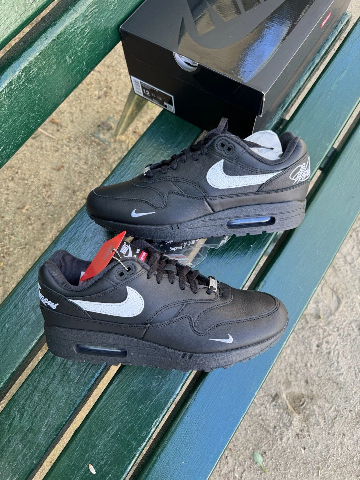 Supreme Nike Air Max 1 Noir ? UK11