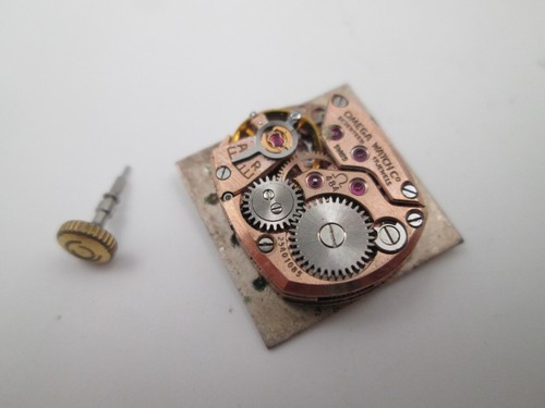 Máquina y esfera Omega mujer. Cuerda manual. Calibre 484. Dial gris. Suiza. 1970 - Imagen 4 de 6