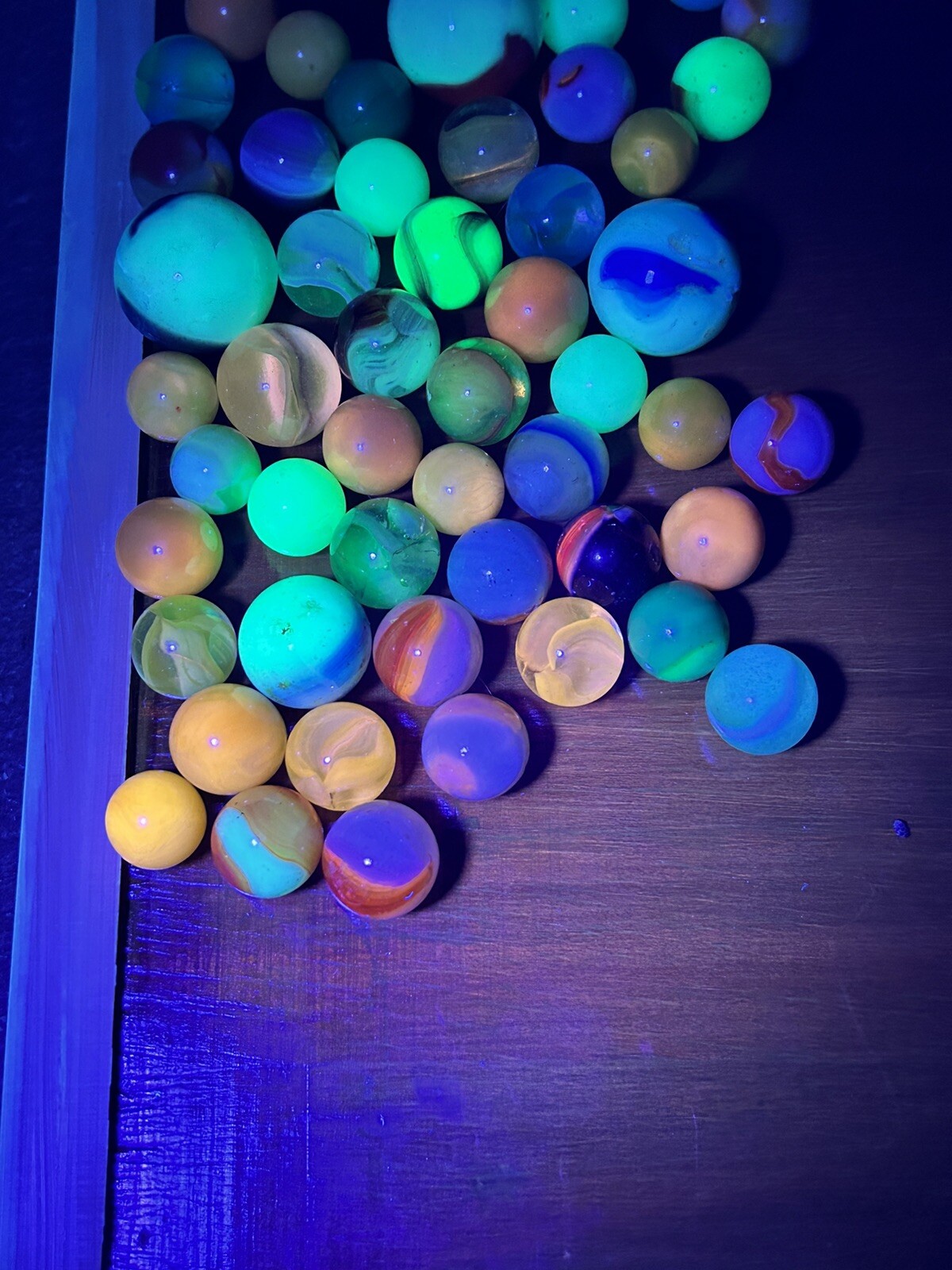 lot-of-63-3-shooters-uranium-uv-reactive-marbles-estate-find-007-ebay