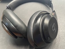 Original Beats by Dr. Dre Studio Pro Wireless Headphones Black-Used M7