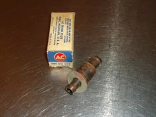 New NOS AC PCV Valve CV618 6418526 GM 1964 1965 1966 1967 Cadillac