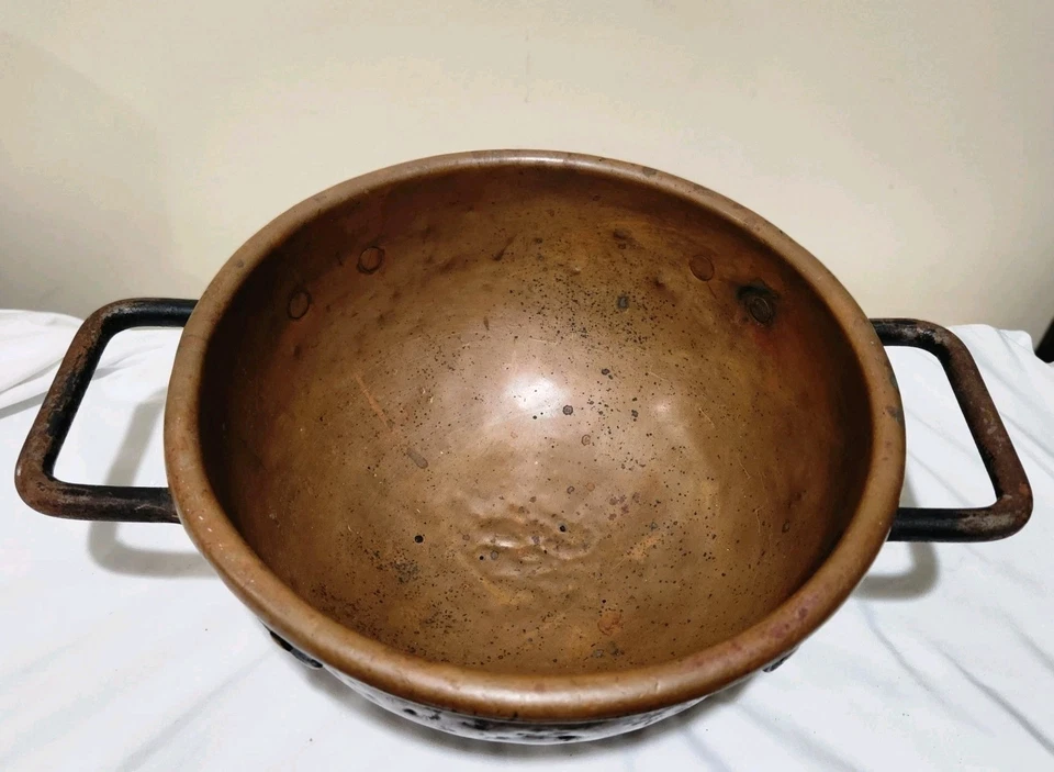 Винтажная антикварная большая медная миска для смешивания Edwards 19 x 7 дюймов с тяжелыми ручками - Изображение 3 из 4