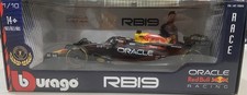 2023 Red Bull Racing RB19 1 Max Verstappen BBUEAGO Model Car 1/18 F1 Champion