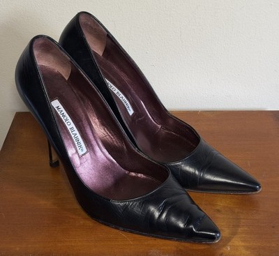 Manolo Blahnik Black Leather Pointed Toe Stiletto Heels Size 38.5 Pumps Vintage