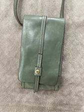 Hobo International Token Phone Card Wallet Leather Crossbody 7”x3.5” Green