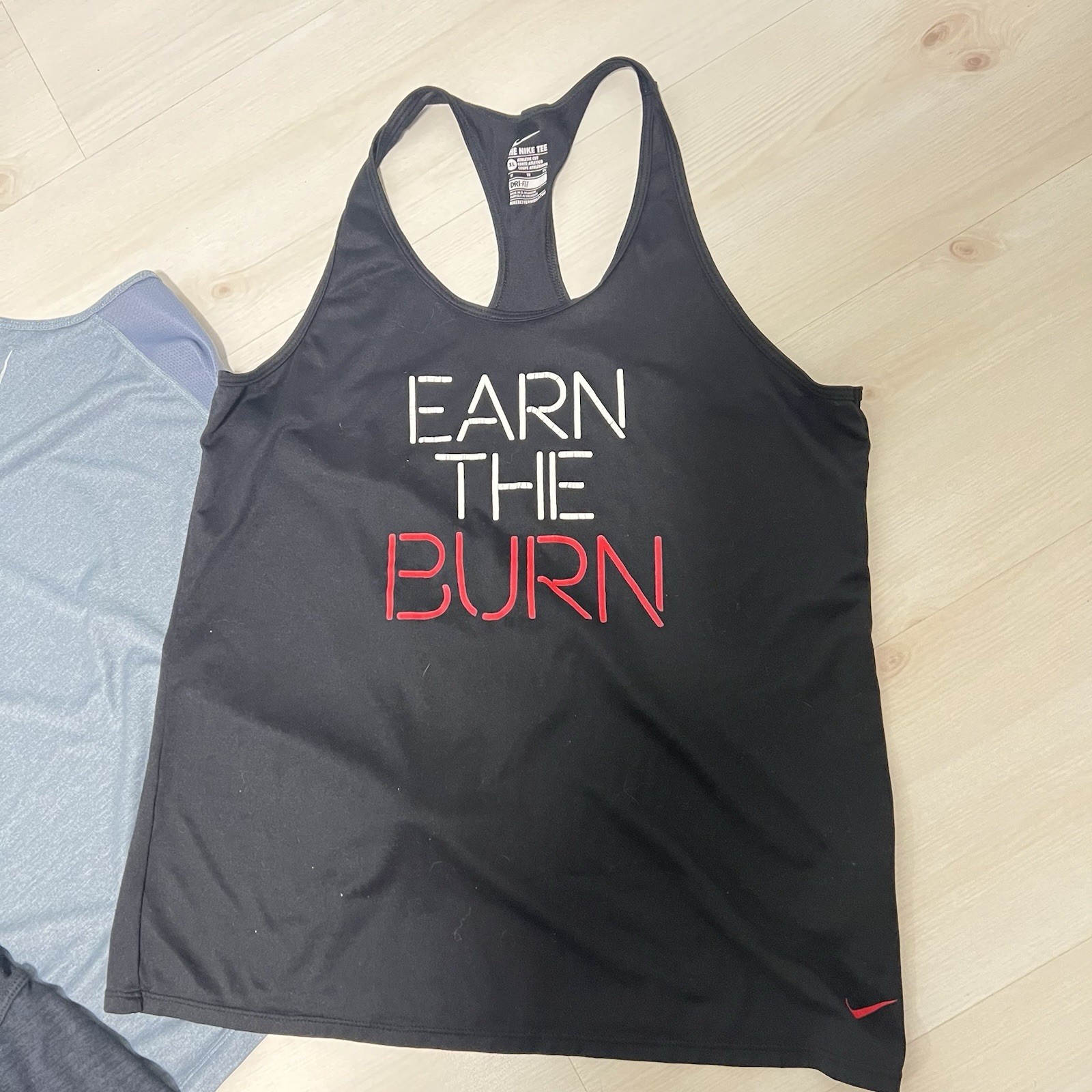 Lot Of 3 Nike Gaiam Tank Tops Women’s XL Racerback Dri-fit Loose Blue Black thumbnail 3