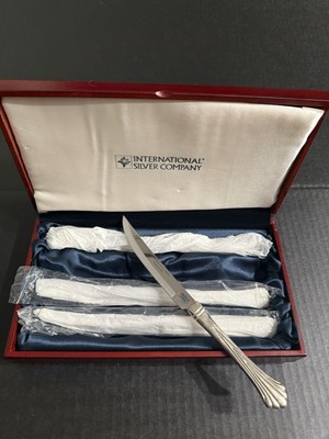 Knife Set (4) International silver company Boxed Knives NEW  BOX HAS SCRATCHES