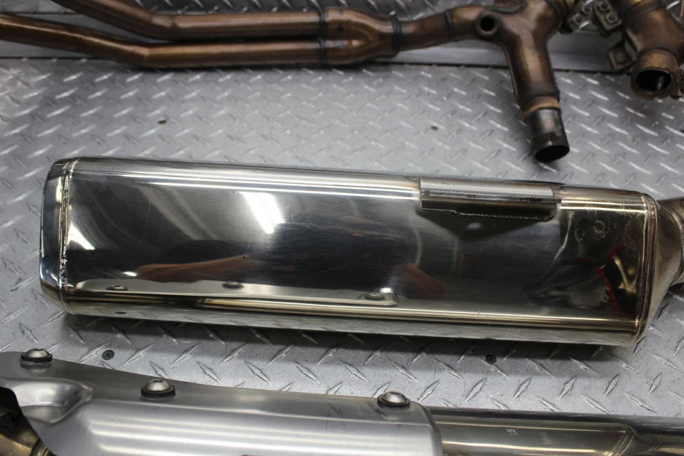 2007 HONDA ST1300 EXHAUST SYSTEM HEADERS & MUFFLERS 18310-MCS-L01(HAS VIDEO) - Image 4 of 4