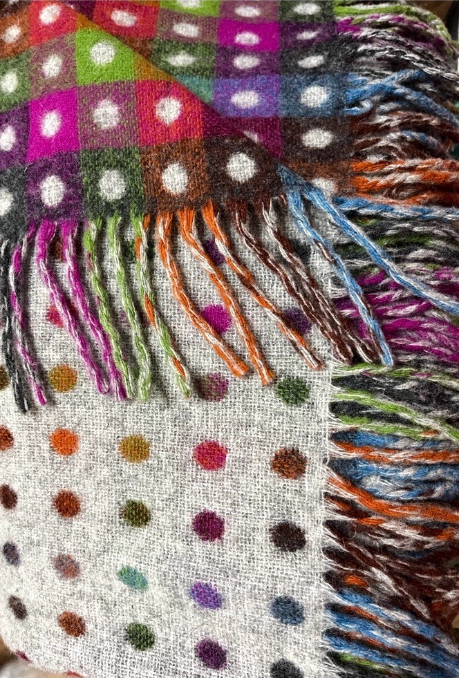 S L1200 Bronte Lambswool Sofa Throw Blanket /‘Colour Spot’ 100% Merino Wool / Gray/Multi