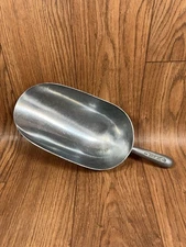Vollrath 85 Oz. BIG Aluminum Scooper for Kitchen, Ice Cubes, Flour. Etc