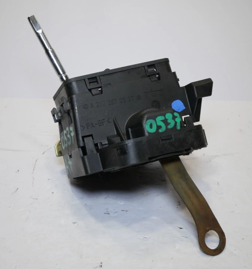 🟩96-02 MERCEDES R129 R170 SL500 CLK430 SLK230 SHIFTER GEAR SELECTOR 2022670537 - Image 4 of 4