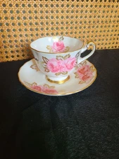 Royal Chelsea Pink Rose 4078 Teacup & Saucer Bone China England Gold Trim...