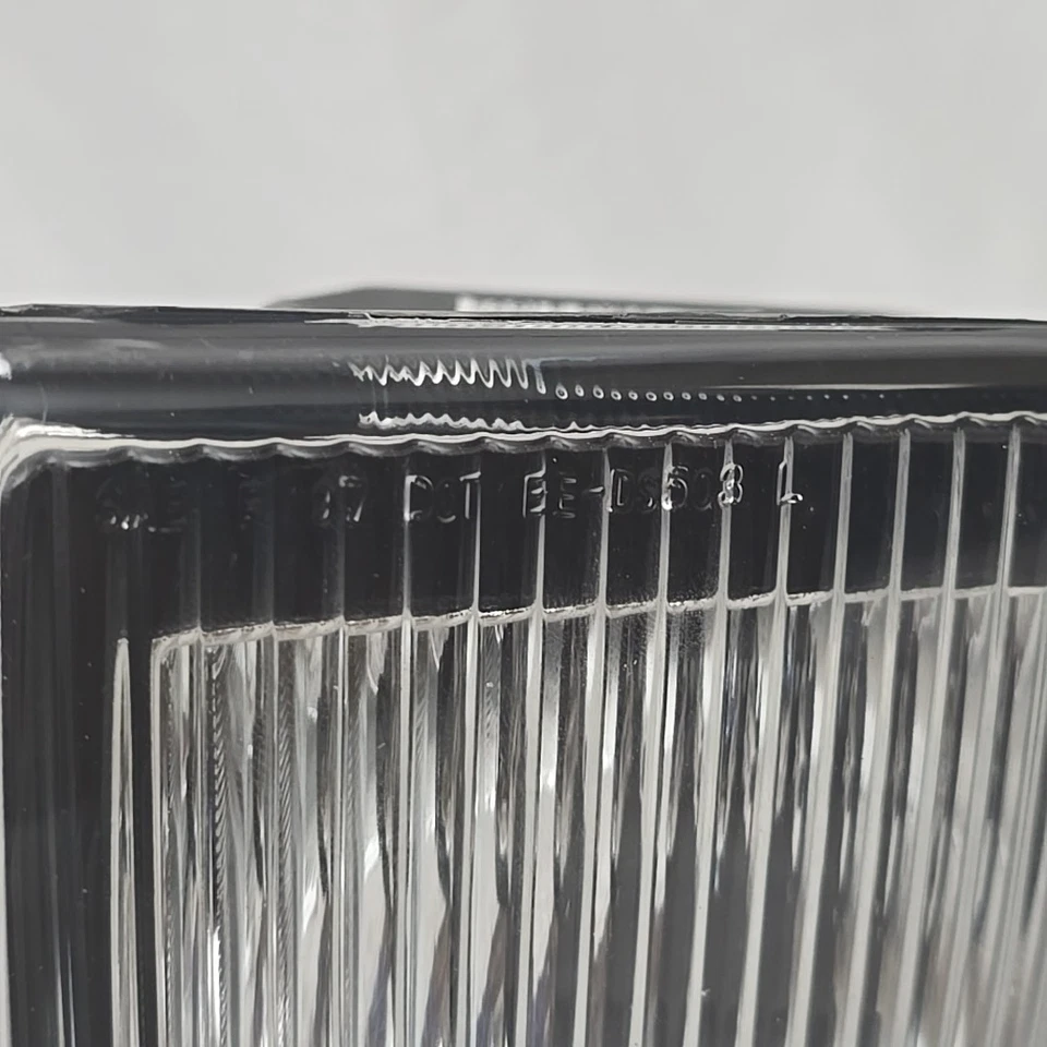 Luz antiniebla para Nissan Pathfinder 1999-2004 lado del conductor con bombilla NI2592108 Foto 3 de 4