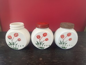 Fireking Tulip Salt and Pepper Shakers | eBay
