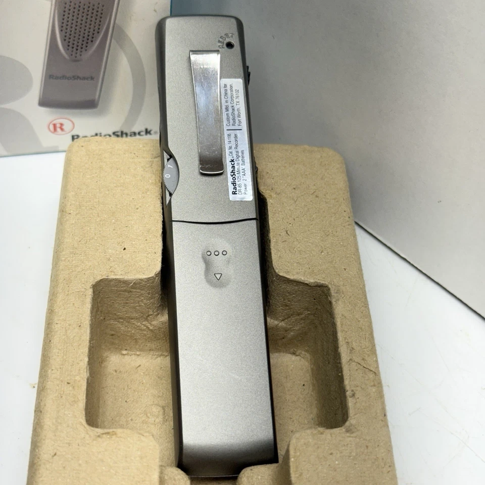 Radio Shack Digital Voice Recorder Voice Activated 14-1195 In Box VOX - Image 2 of 4