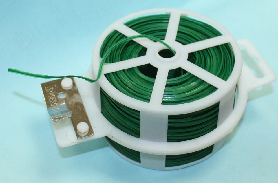 328FT 100M Kitchen Bag Gardening Plant Green Twist Tie Wire Roll With Cutter - Image 2 of 2