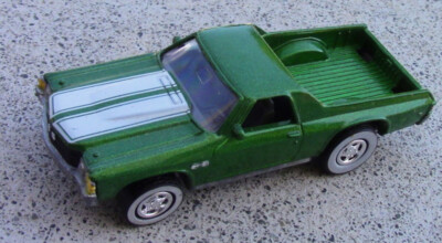 1997 Johnny Lightning Truckin America Green Real Riders 1971 Chevy El Camino 