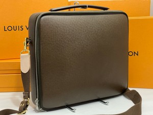 leather brief bolsa