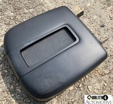 2007-13 Chevy Avalanche Silverado Tahoe Sierra Oem Center Console Blaack Armrest 2007-13 Chevy Avalanche Silverado Tahoe Sierra Oem Center Console Blaack Armrest