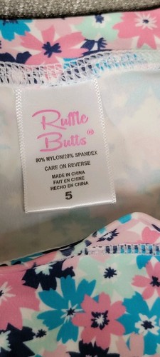 RuffleButts 5T manica lunga 2 pezzi Costume da bagno floreale - Foto 2 di 6
