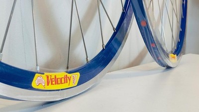 Velocity DEEP-V 700c Road Wheelset 32h 8-10 Speed 100/130 - Frost
